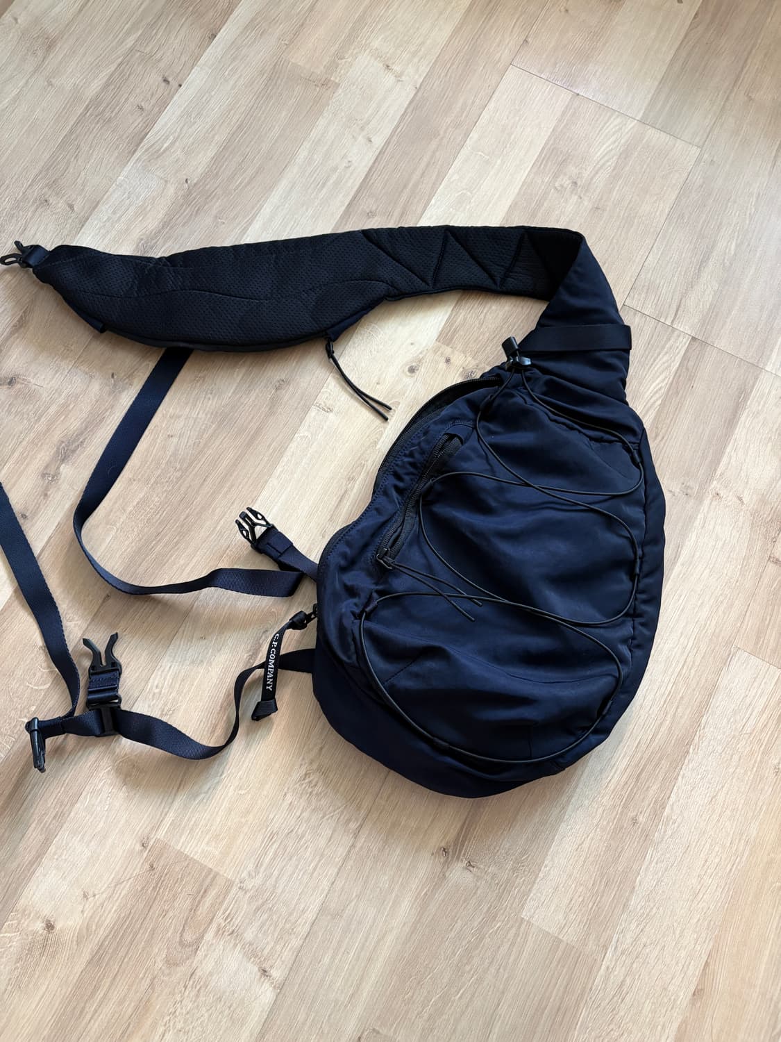 CP컴퍼니 가방 상품이미지1