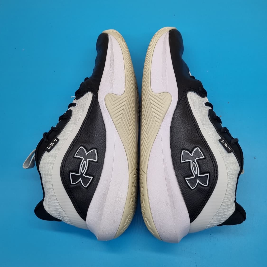 언더아머 락다운7 농구화265 상품이미지5