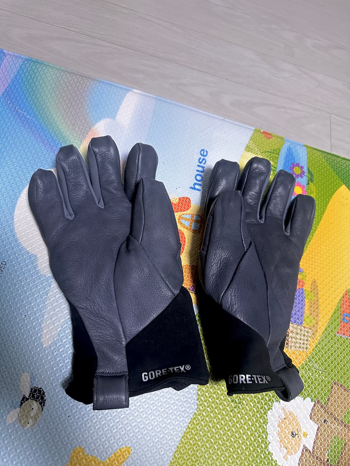 아크테릭스 장갑 팝니다 상품이미지2