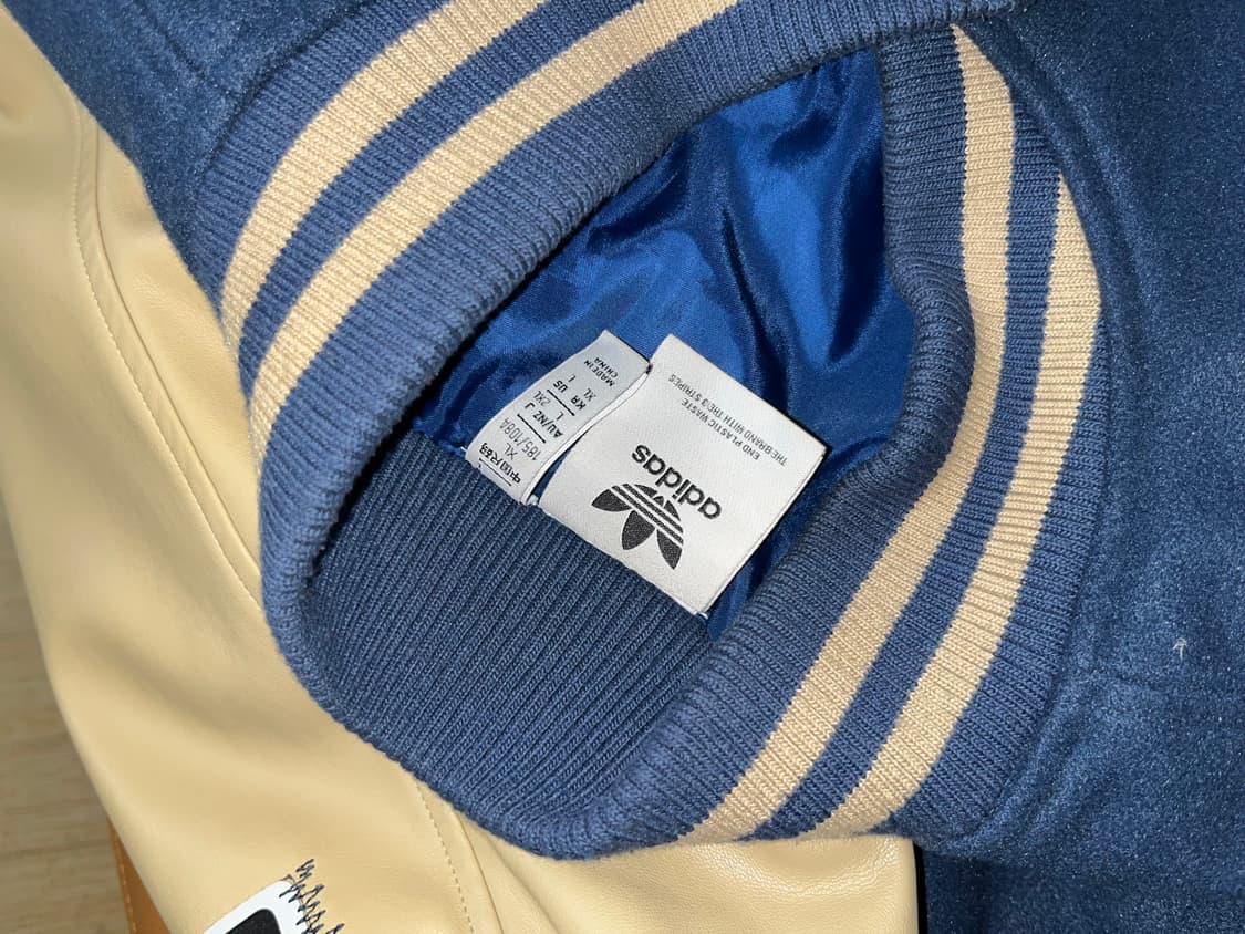 ADIDAS varsity jacket 상품이미지7