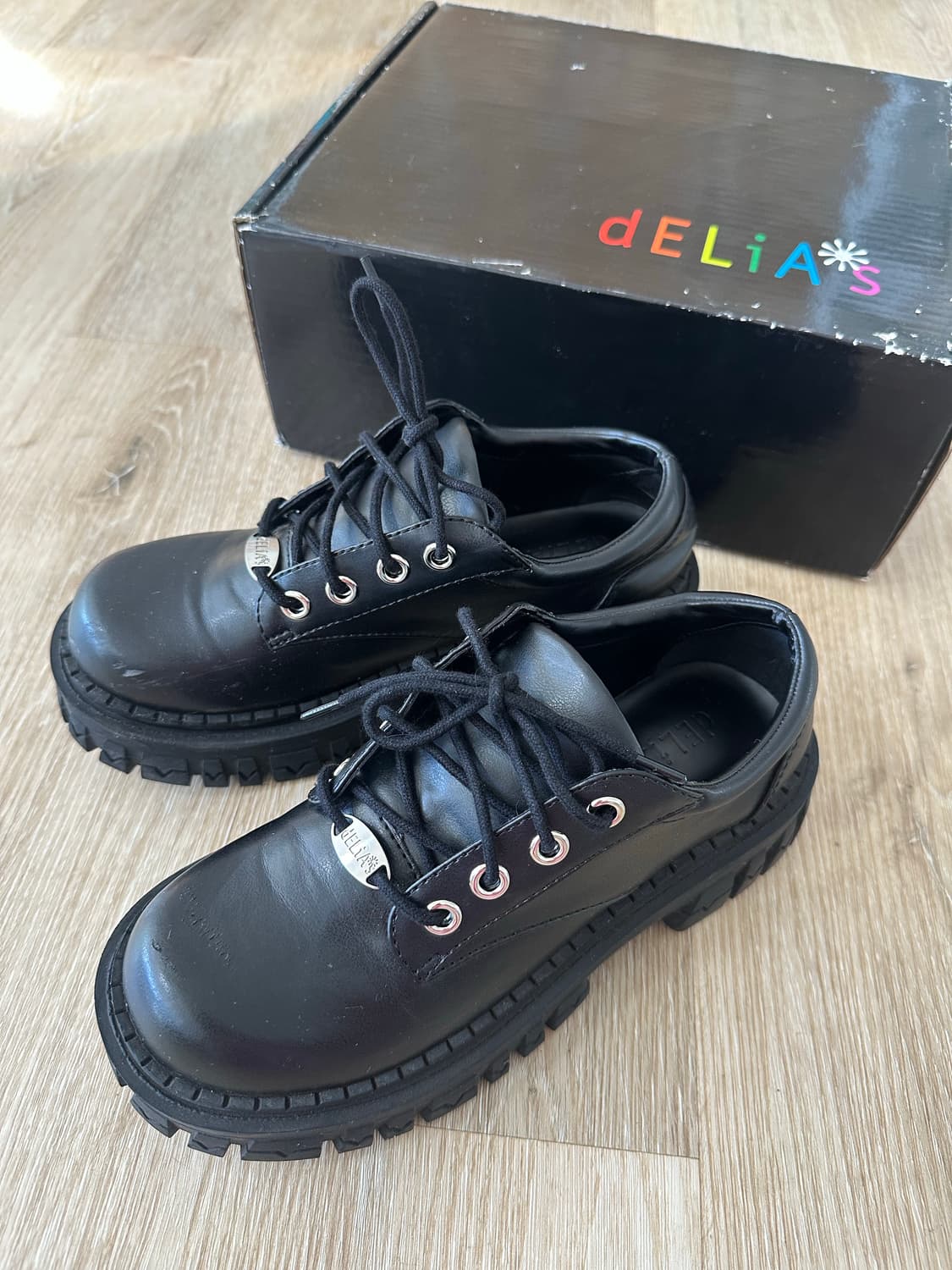 [예약판매] Dolls Kill 옥스포드 청키플랫폼 상품이미지1