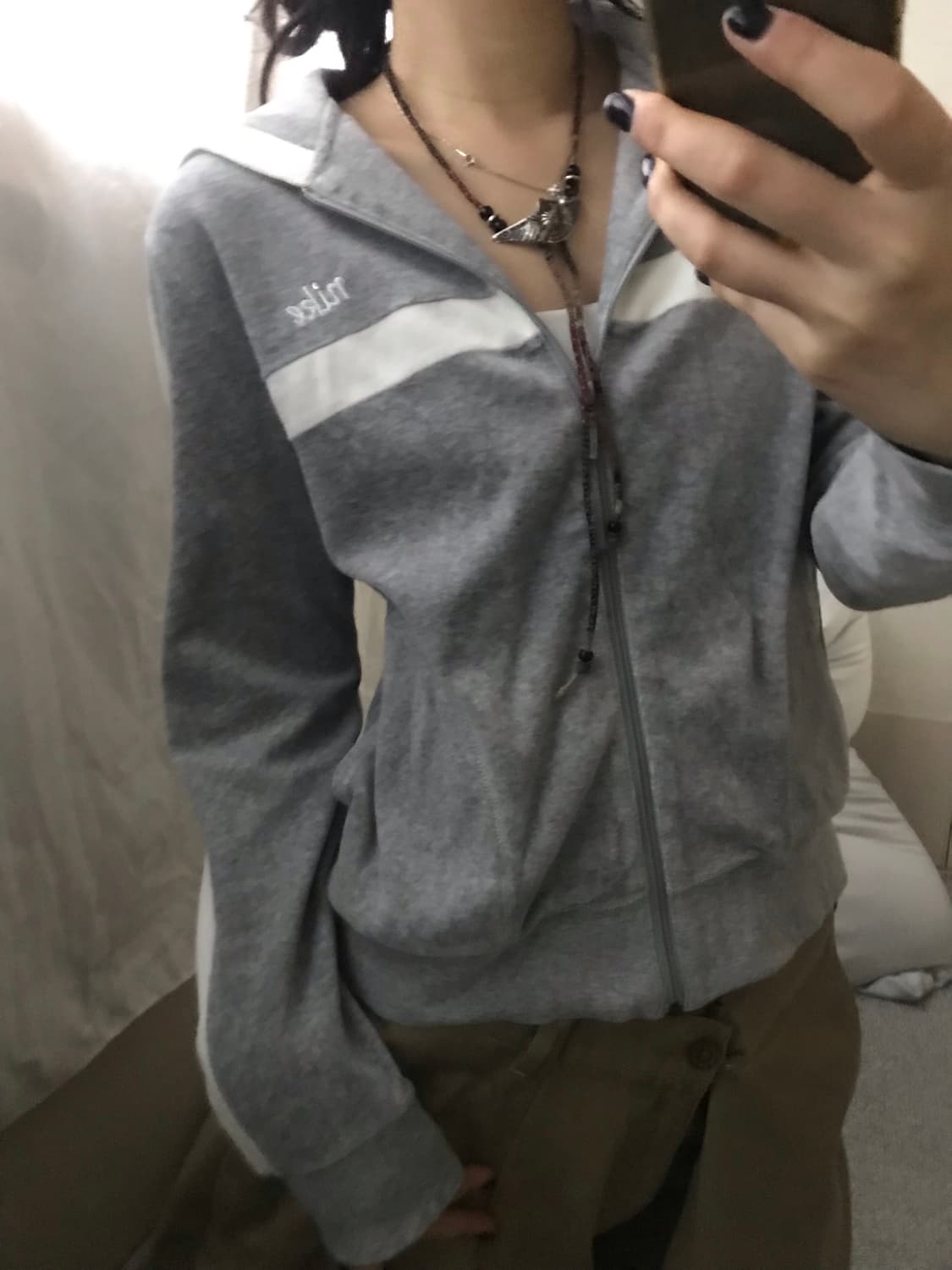 나이키 그레이 벨벳 후드집업 상품이미지1