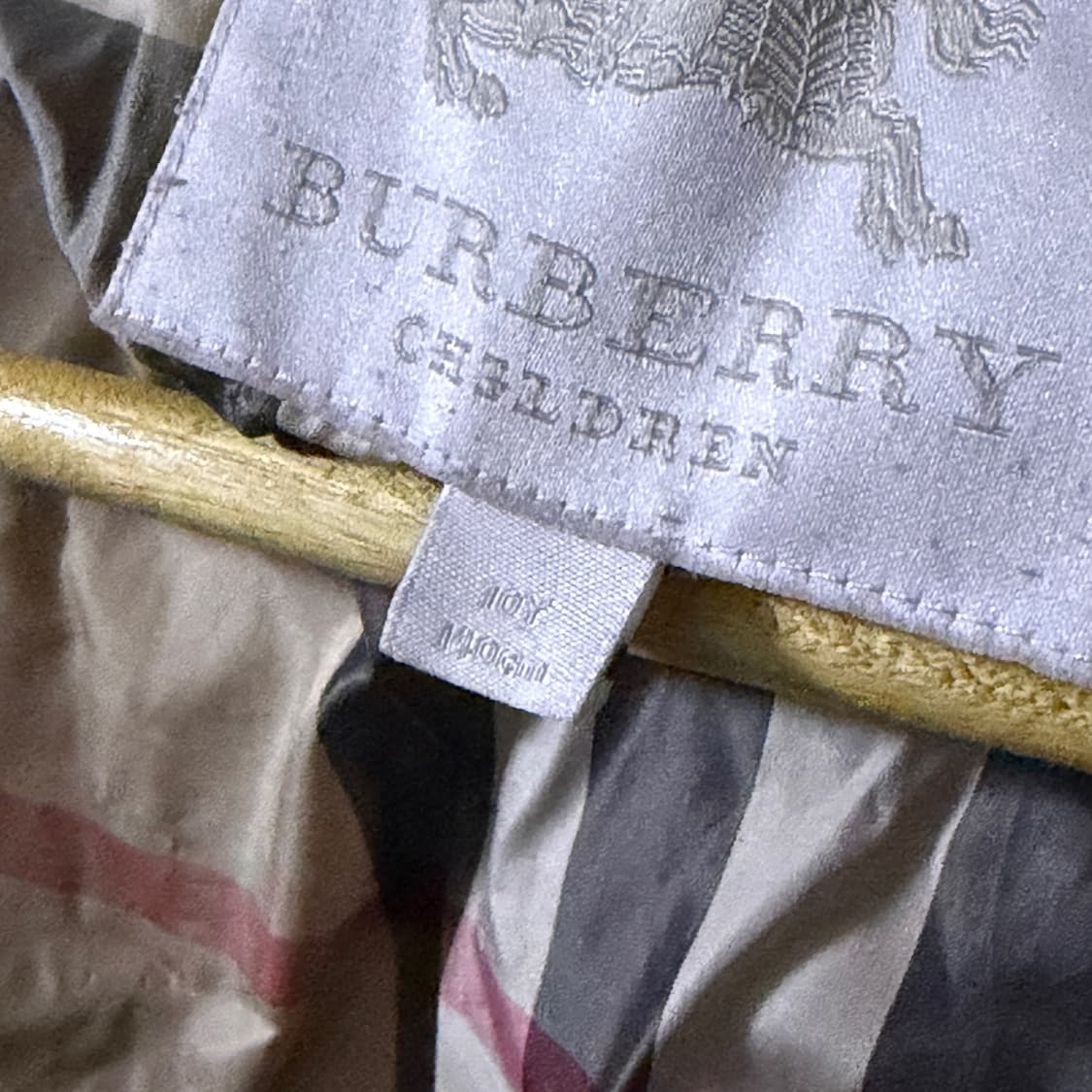 버버리 아동 패딩 점퍼 레드 (10세, 140cm) 상품이미지8