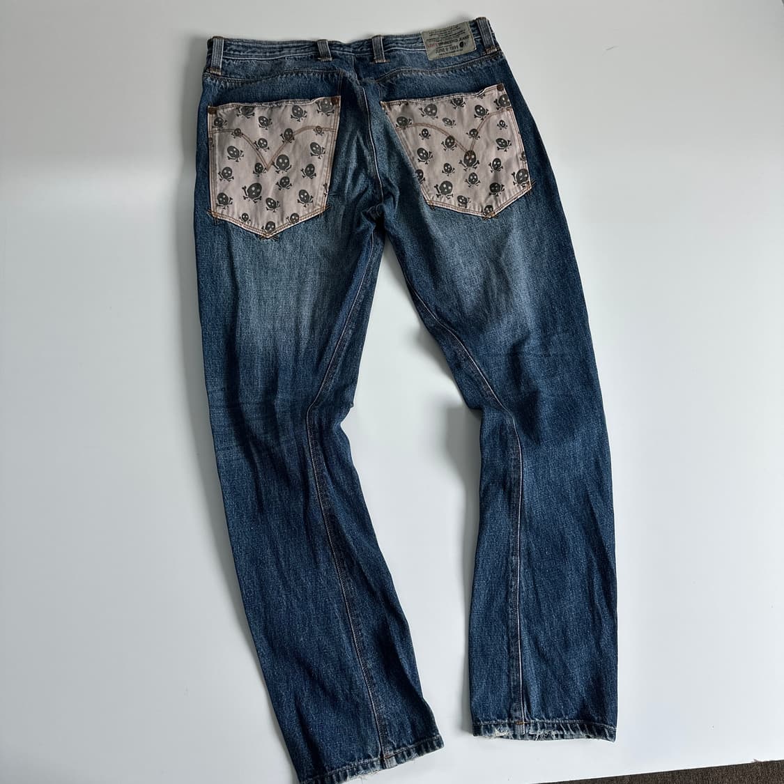 Levi's 리바이스 엔지니어드 스컬 포켓 데님 팬츠 상품이미지1