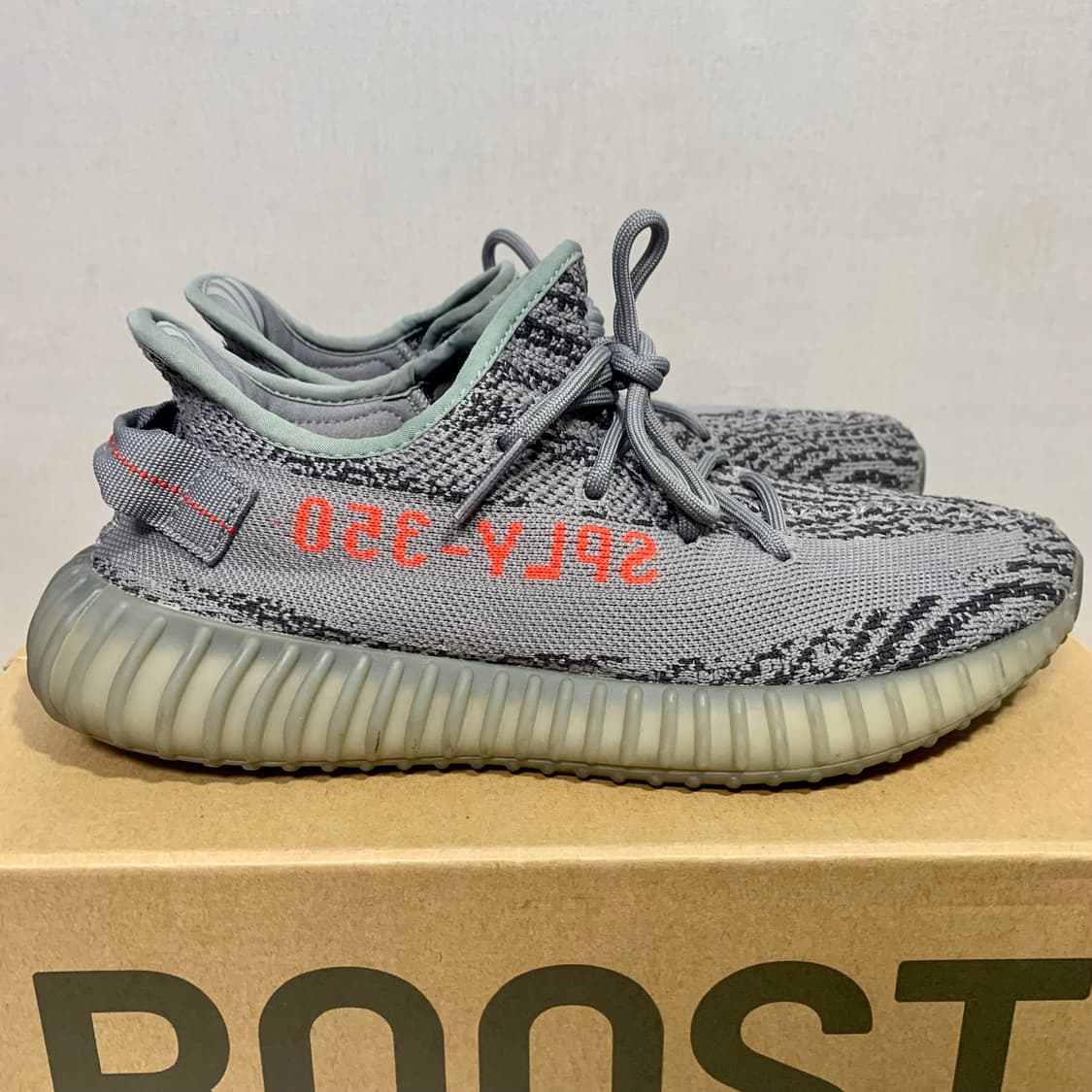 아디다스 이지부스트 350 v2 벨루가 2.0 상품이미지5