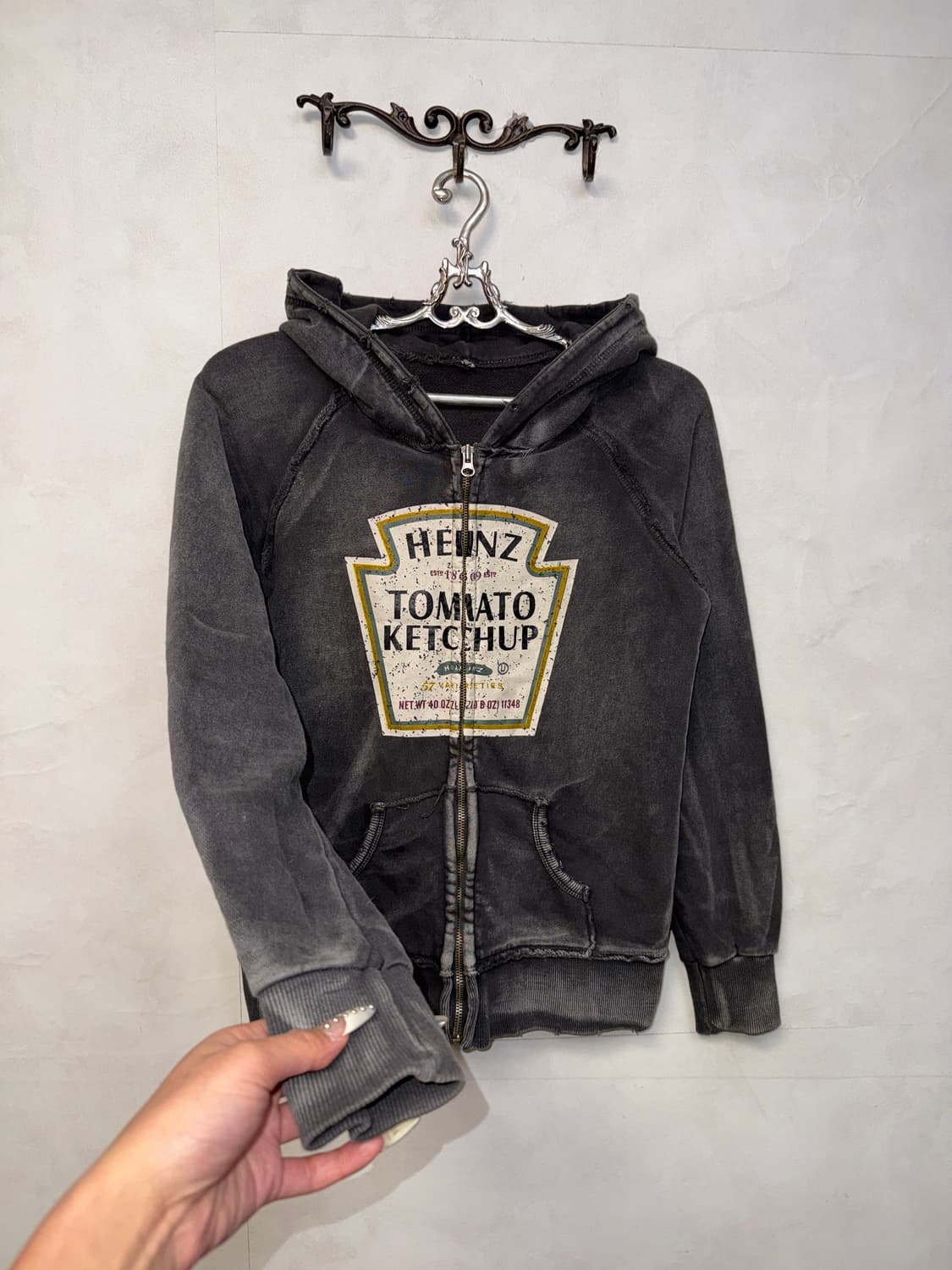 Washing charcoal heinz ketchup 후드집업 상품이미지2