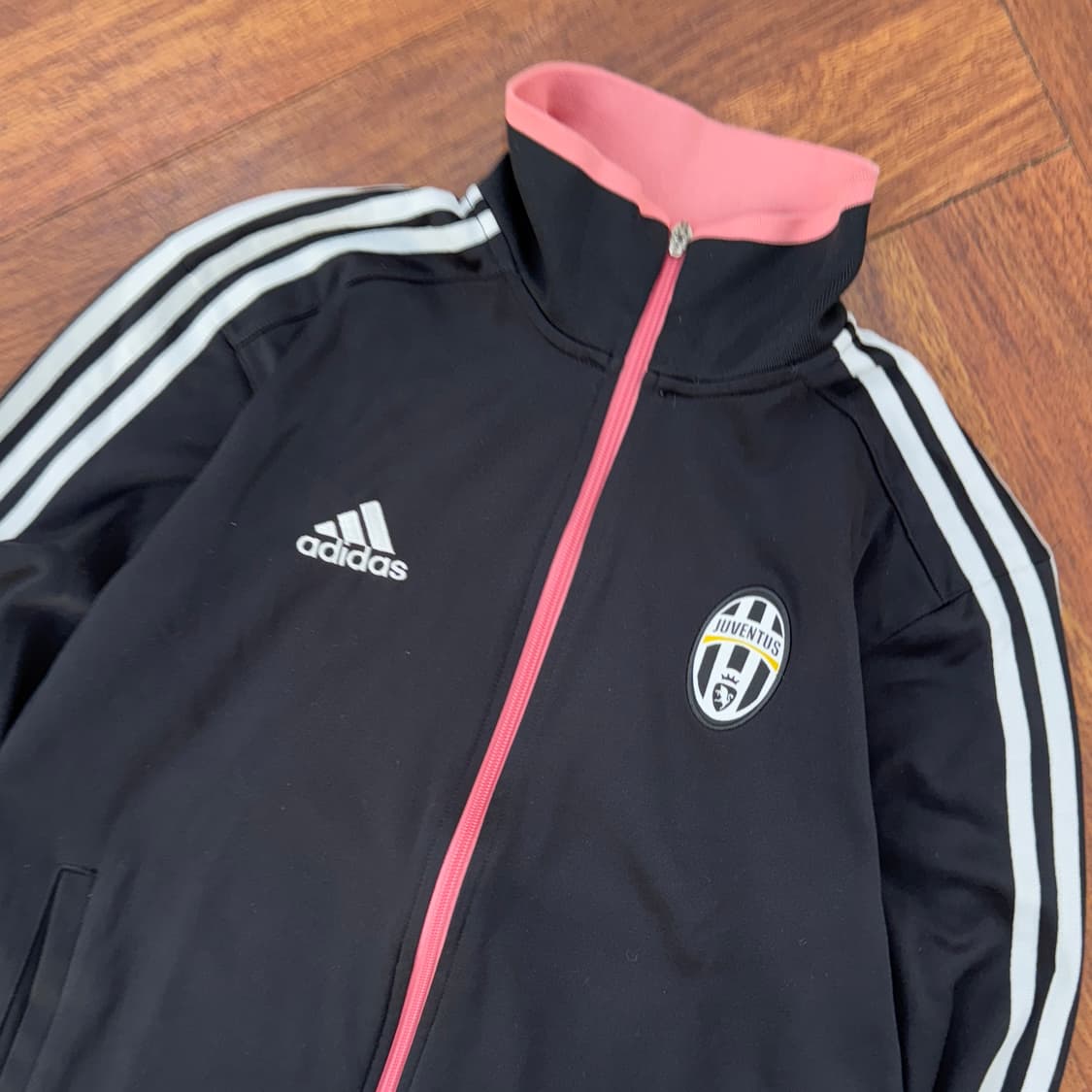 100 아디다스 유벤투스 트랙탑 져지  상품이미지3