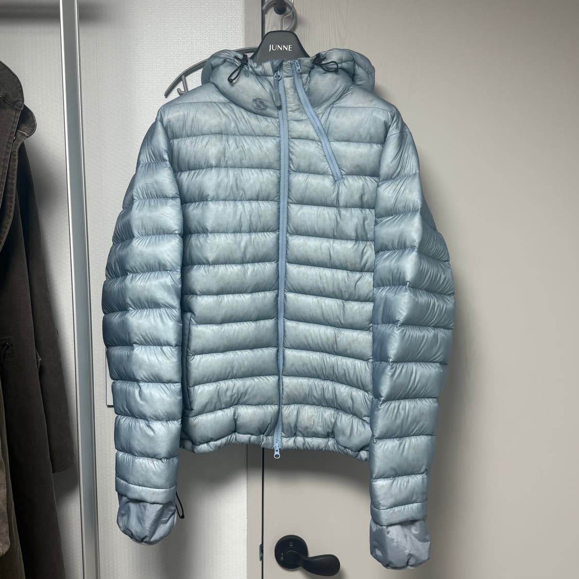 산산기어 24FW 경량패딩 서픽스 4 상품이미지1