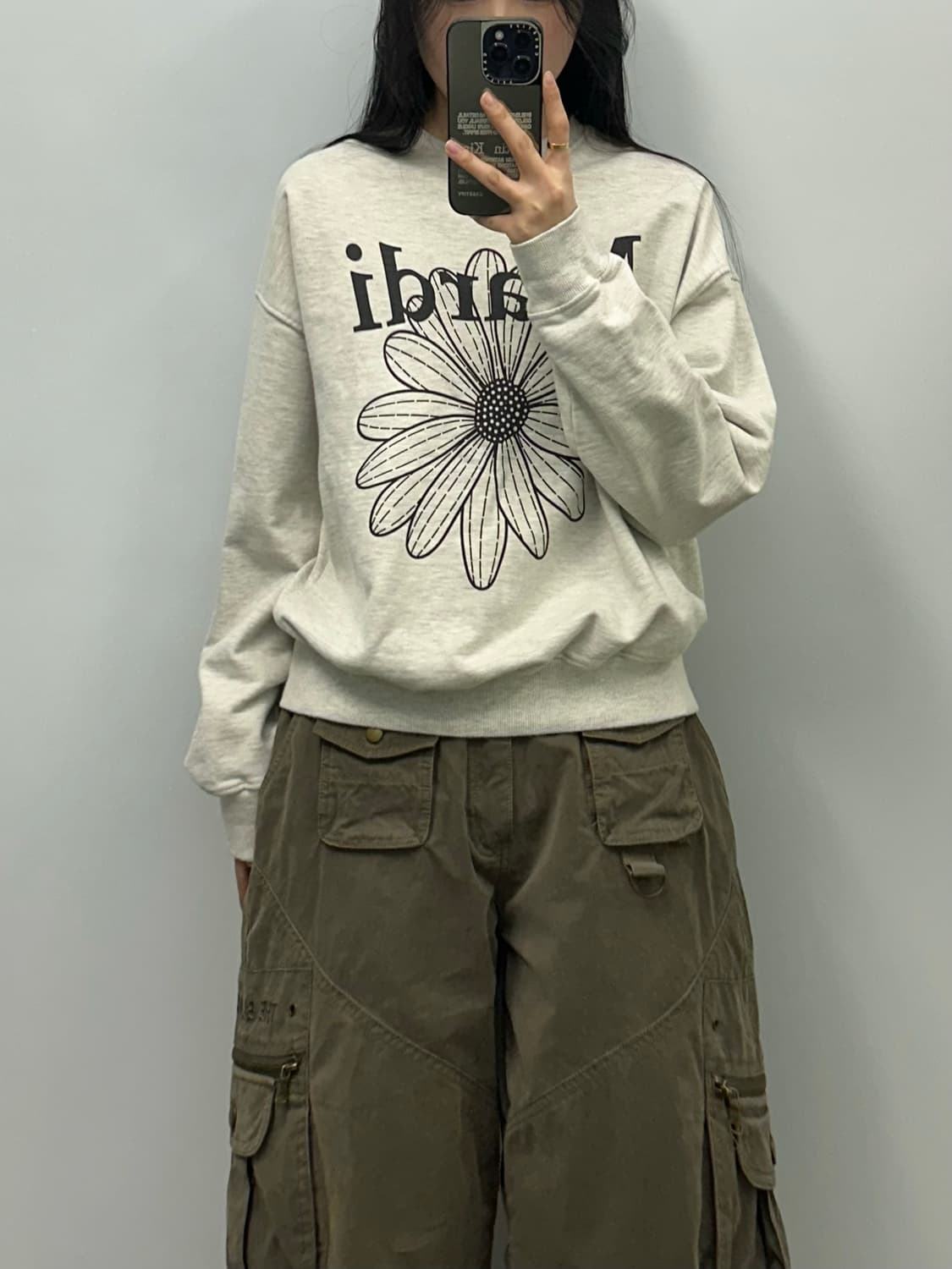 마르디 메크르디 빅로고 오트밀 맨투맨 상품이미지1