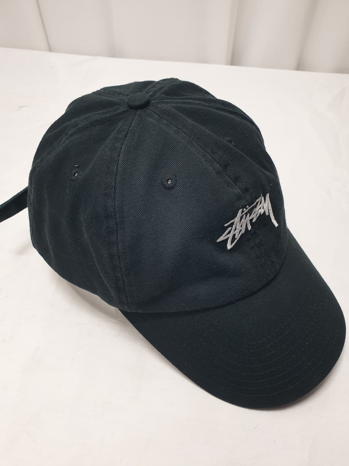 스투시 로고 볼캡 블랙 상품이미지2