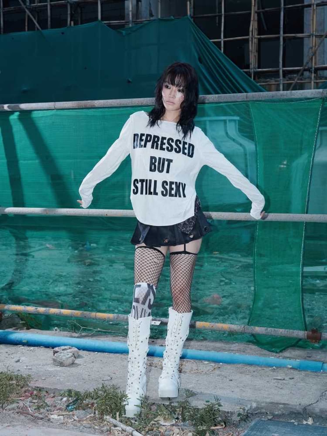 Lettering long sleeve 레터링 롱 슬리브 고딕 락시크 상품이미지2