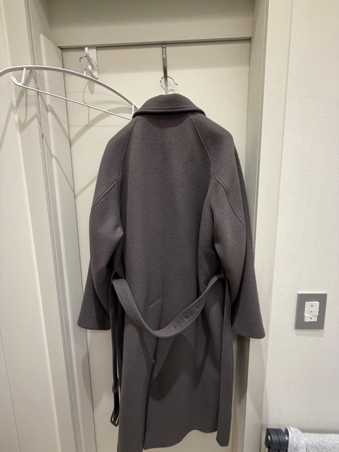 브라운야드 24fw 벨티드코트 브라운그레이 4사이즈 상품이미지3