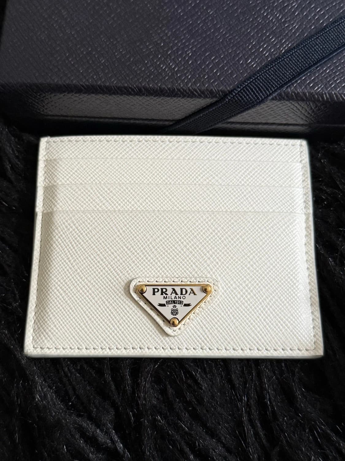 프라다 지갑 PRADA Saffiano Leather CardHolder 상품이미지2