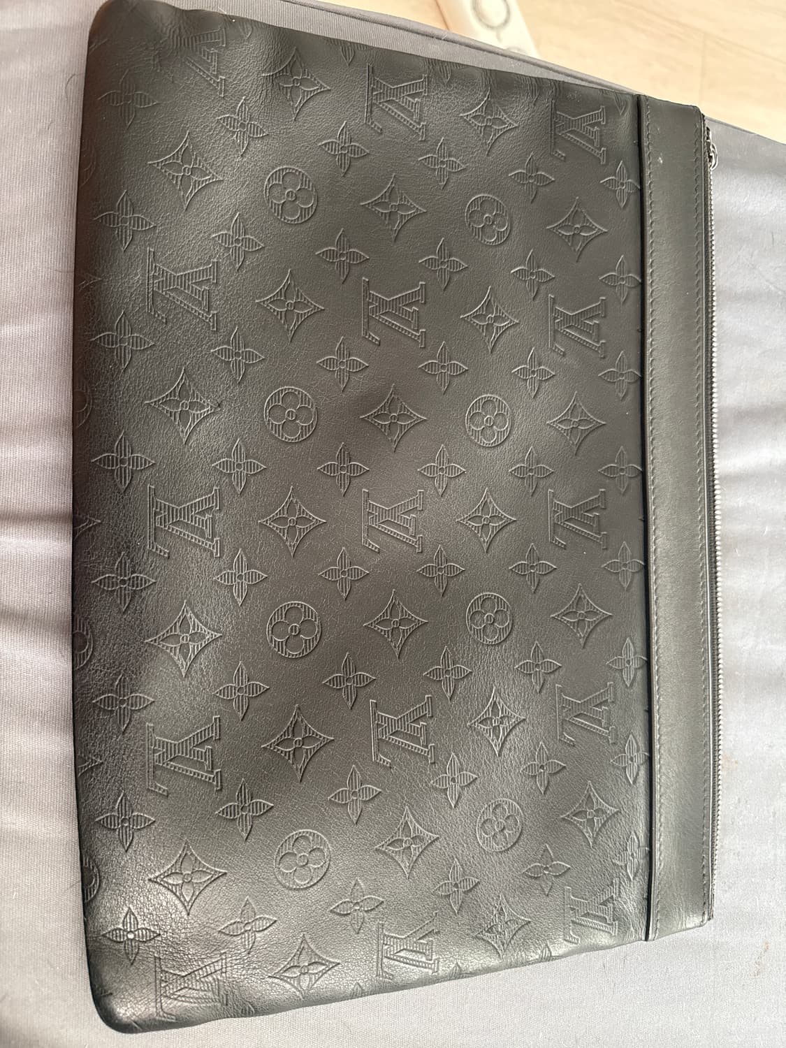 루비이통 블랙 모노그램 섀도우 클러치백 상품이미지2