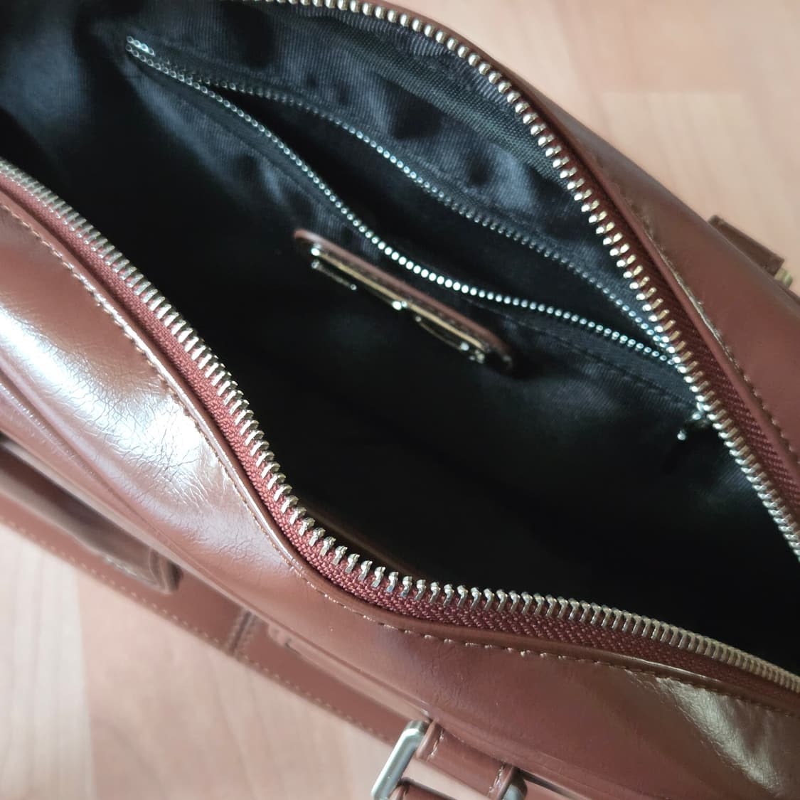 스퀘어라인 인디라 숄더백 버건디 브라운 상품이미지2