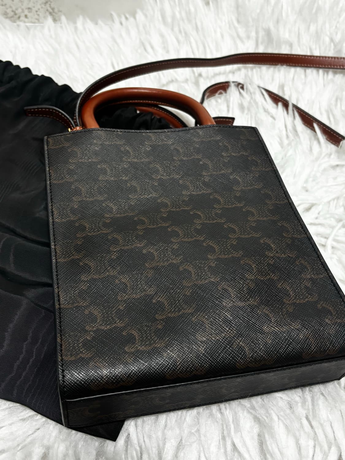 셀린느 카바스 숄더백 미니 상품이미지8