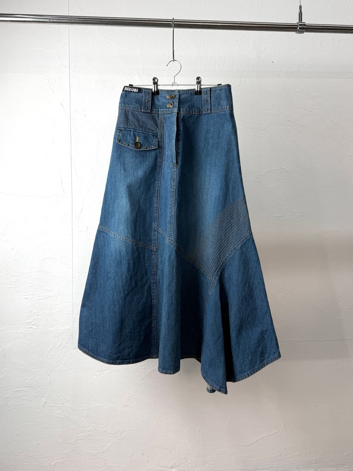 Zizou 사선 절개 데님 스커트 상품이미지1