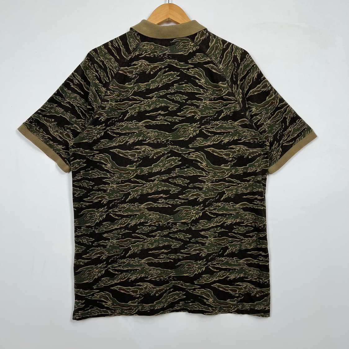 Carhartt 칼하트 WIP 타이거카모 반팔 카라티 상품이미지4