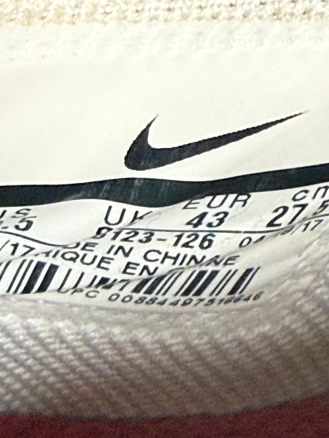 나이키 에어포스 1 하이 흰빨 43사이즈 상품이미지3