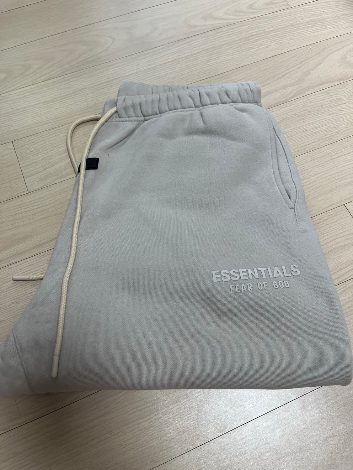 [XL]피오갓 에센셜 23fw 스웻팬츠 실버클라우드 상품이미지2
