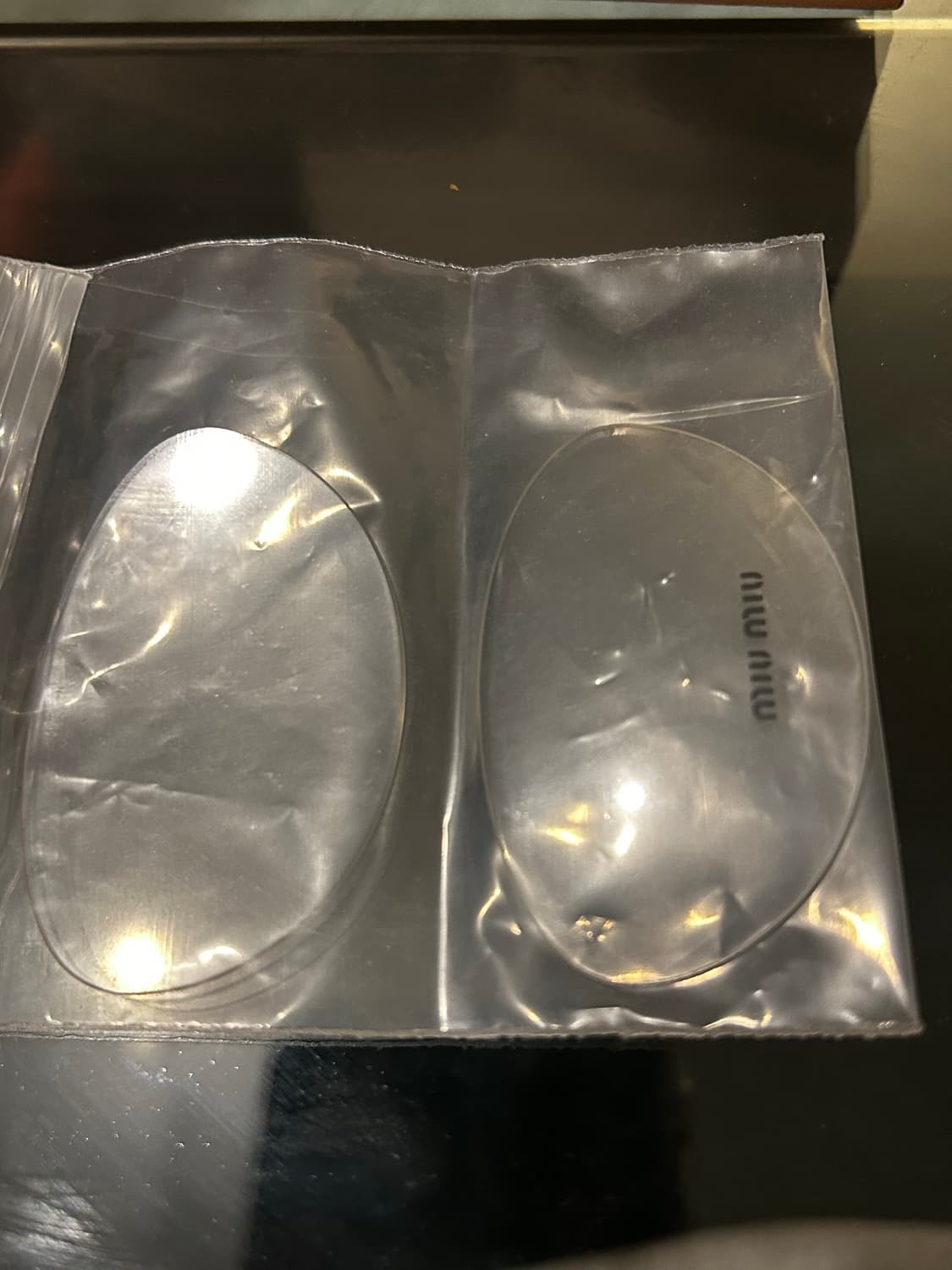 미우미우 리가드 블랙 OS 상품이미지5