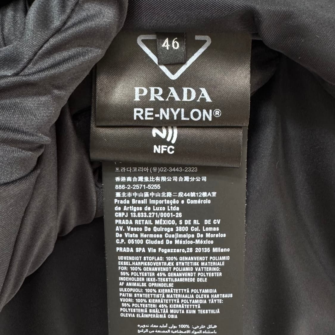 [46사이즈] 프라다 리나일론 삼각로고 후드 자켓 점퍼 (SGX681) 상품이미지9