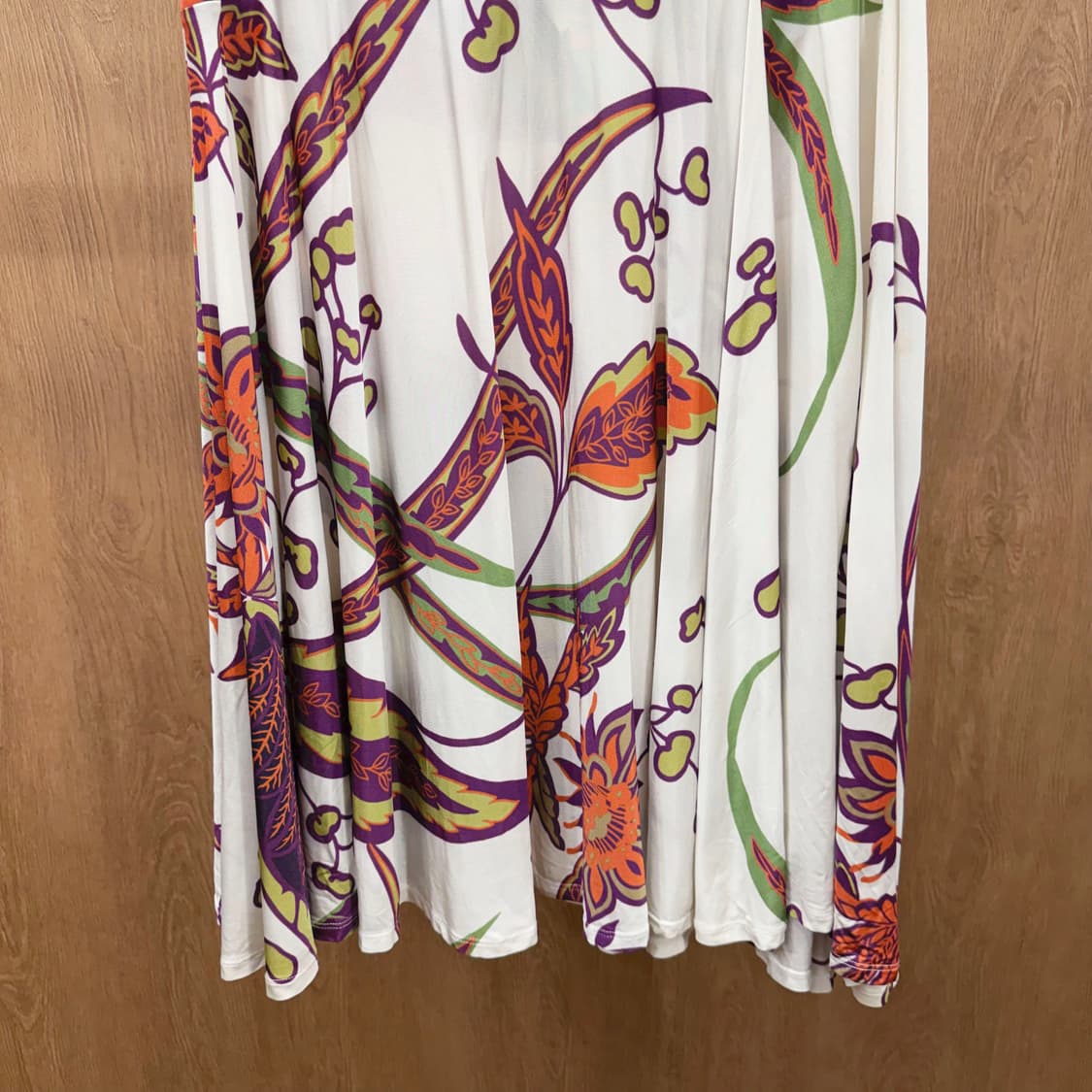 막스마라 롱 스커트 플로럴 보태니컬 프린팅 디테일 플레어핏 아이보리 레드 상품이미지5