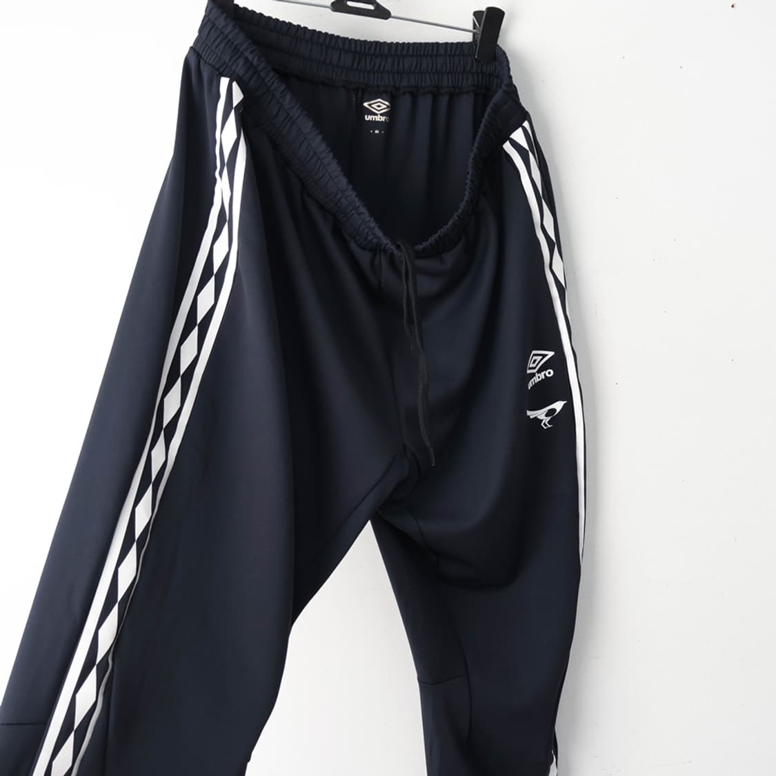34/엄브로 성남FC 트레이닝 팬츠 상품이미지5