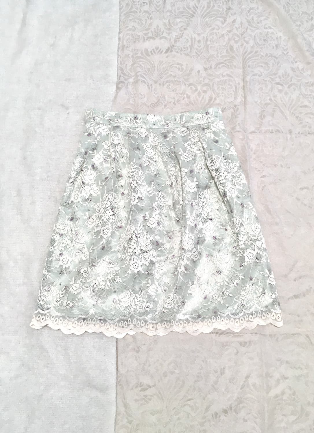 라이트그린 플라워 레이스 새틴 스커트 상품이미지3