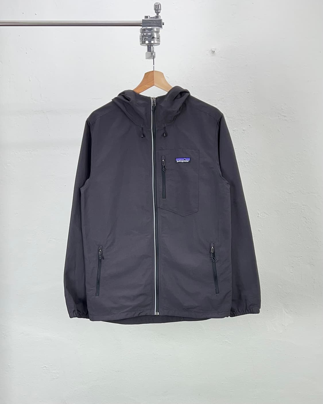 파타고니아 차콜 그레이 테제론 타운 후드 자켓 상품이미지1