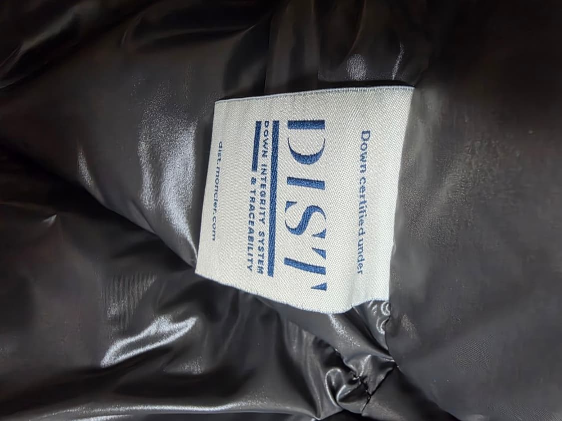 몽클레어 마야 패딩 2사이즈 22FW 블랙 (상태 최고) 상품이미지6