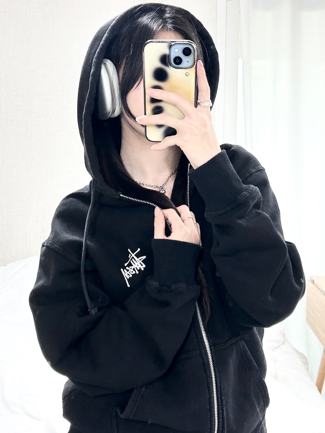 스투시 빅로고 블랙 후드집업 상품이미지3