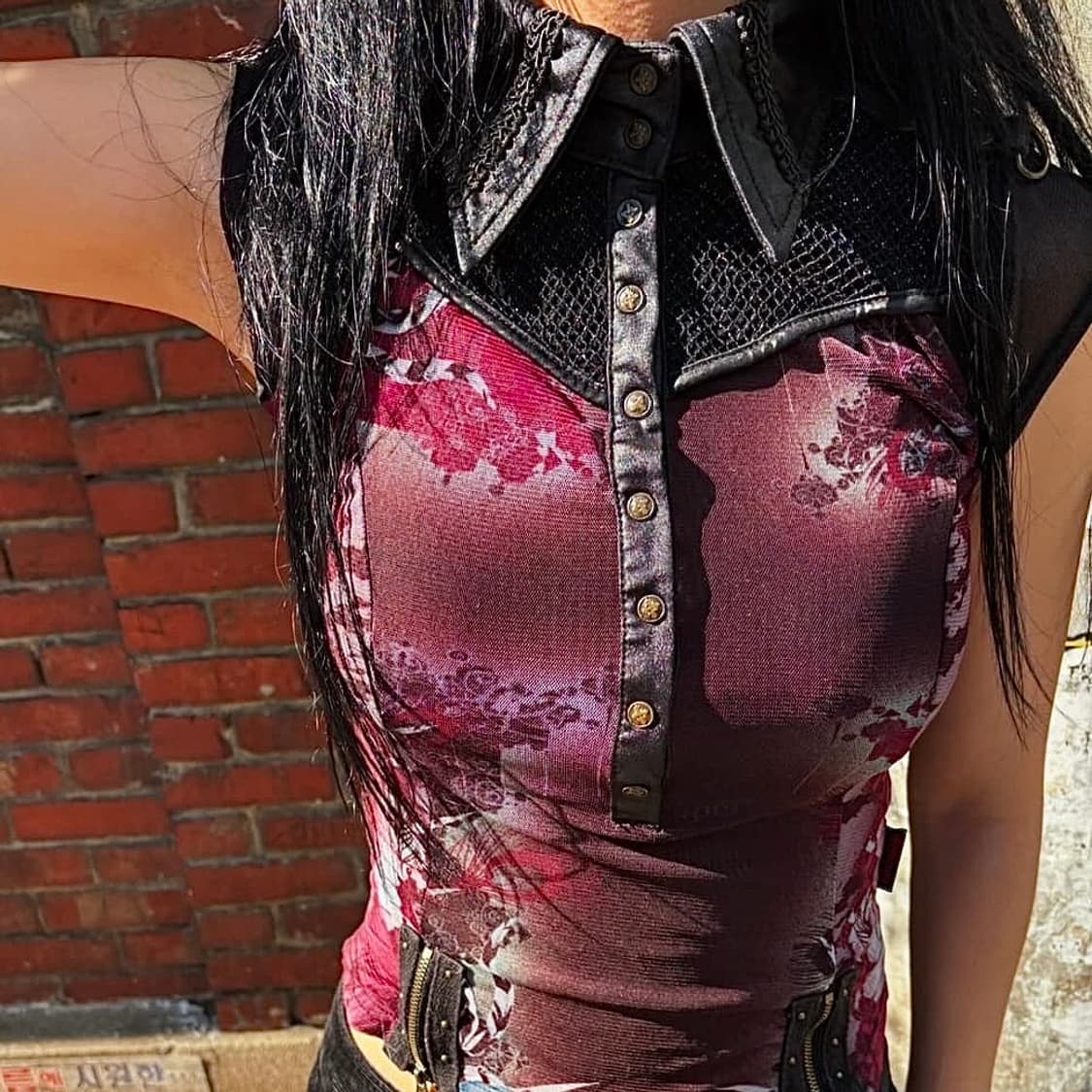 오즈온 매쉬 오리엔탈 슬리브리스 탑 상품이미지1