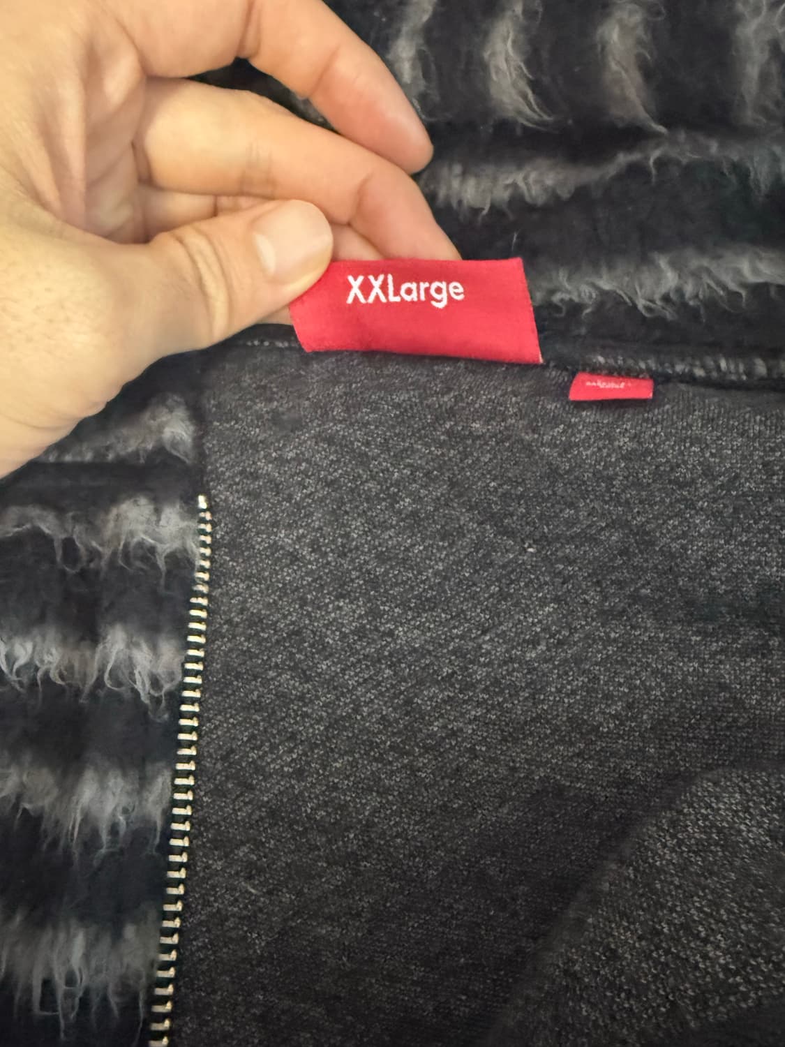 [XXL] 슈프림 브러쉬드 집업 후드 스웨트셔츠 블랙 - 23FW 상품이미지3