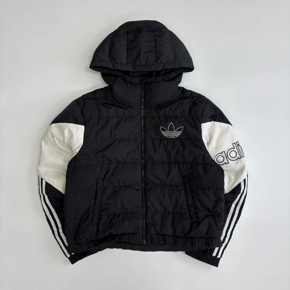 아디다스 신형 제니 착용 구스다운 크롭 걸즈 자켓 패딩(XS) 상품이미지5