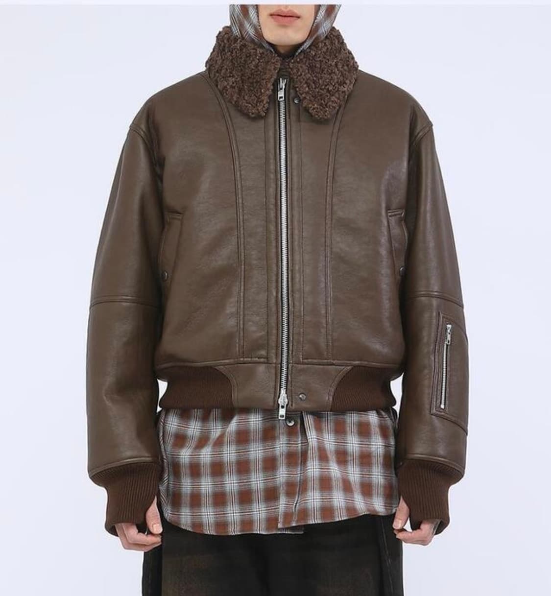 알렌느 쉐어링 3d 크롭 블루종 무스탕 (1 사이즈) 상품이미지3