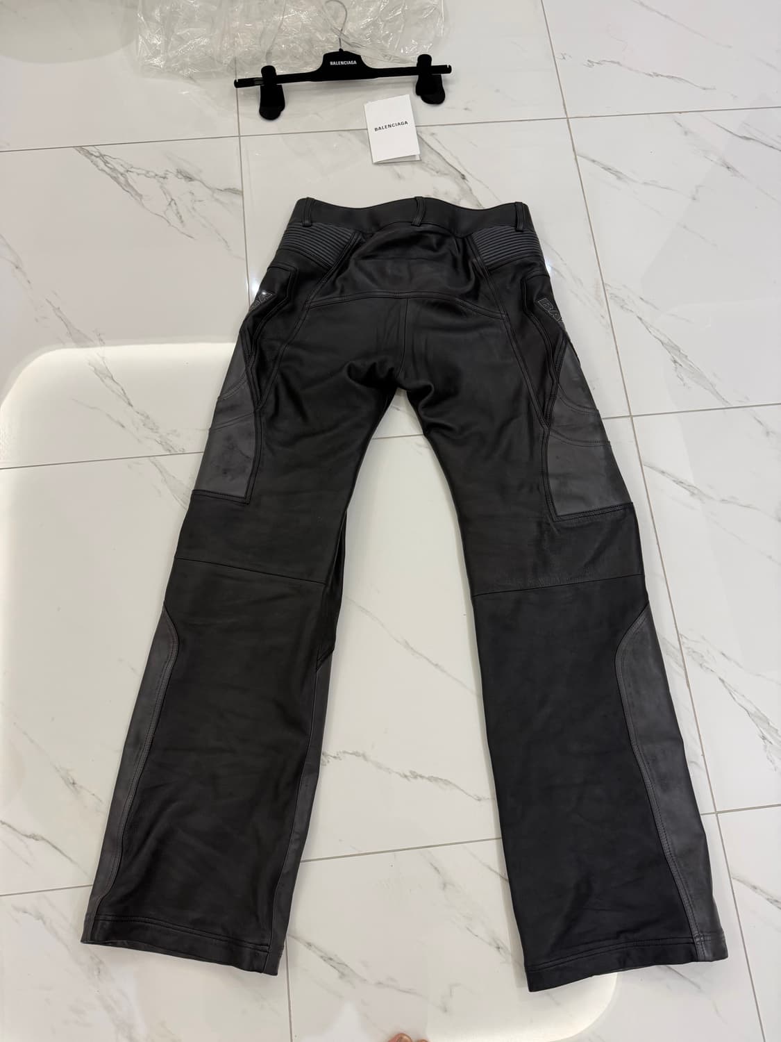 발렌시아가 로우 웨이스트 레더 바이커팬츠 상품이미지6