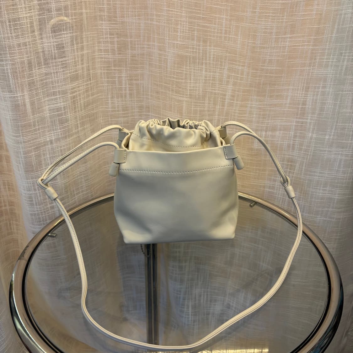 정품 호제 소가죽 버킷 크로스백     상품이미지4