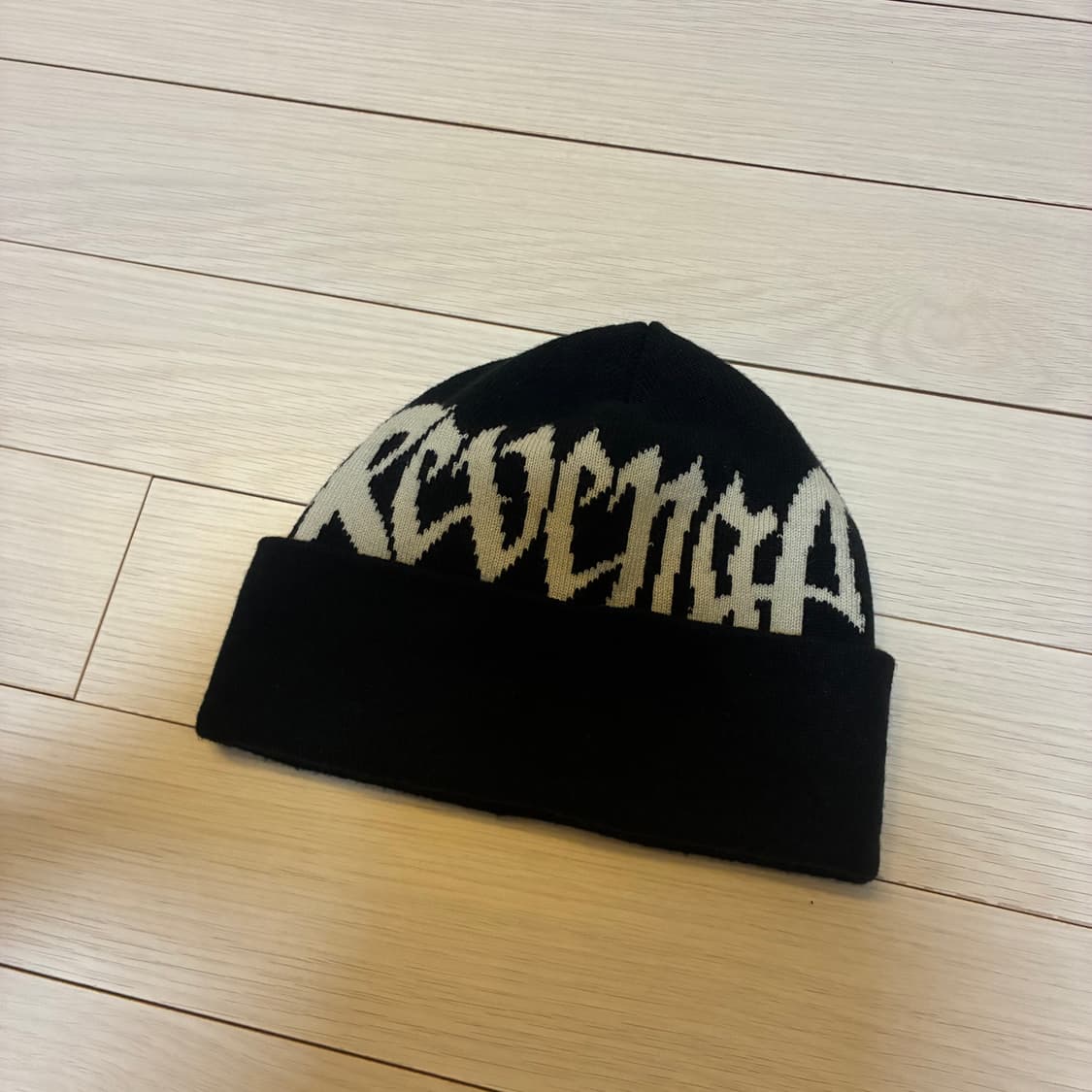 Revenge Beanie Black 상품이미지1