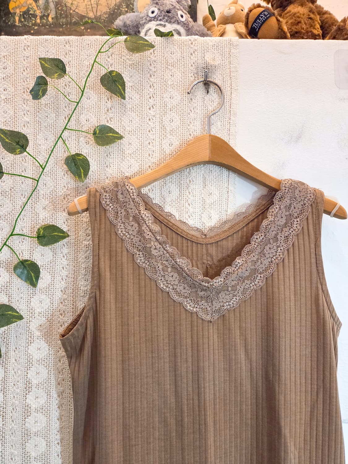 레이스 디테일 나시 상품이미지2