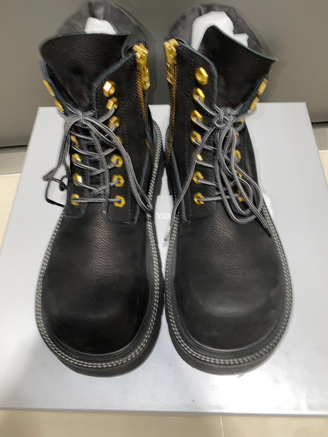 쏘유레슈어 벨루가 블랙 270 상품이미지3