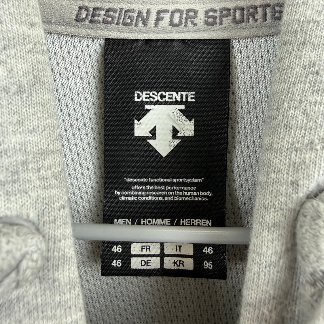 (95) 데상트 후드집업 그레이 상품이미지3