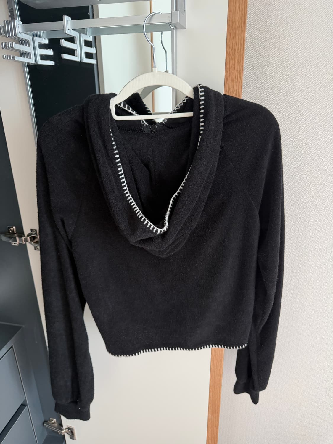 스티치 태리후드집업 블랙  상품이미지2