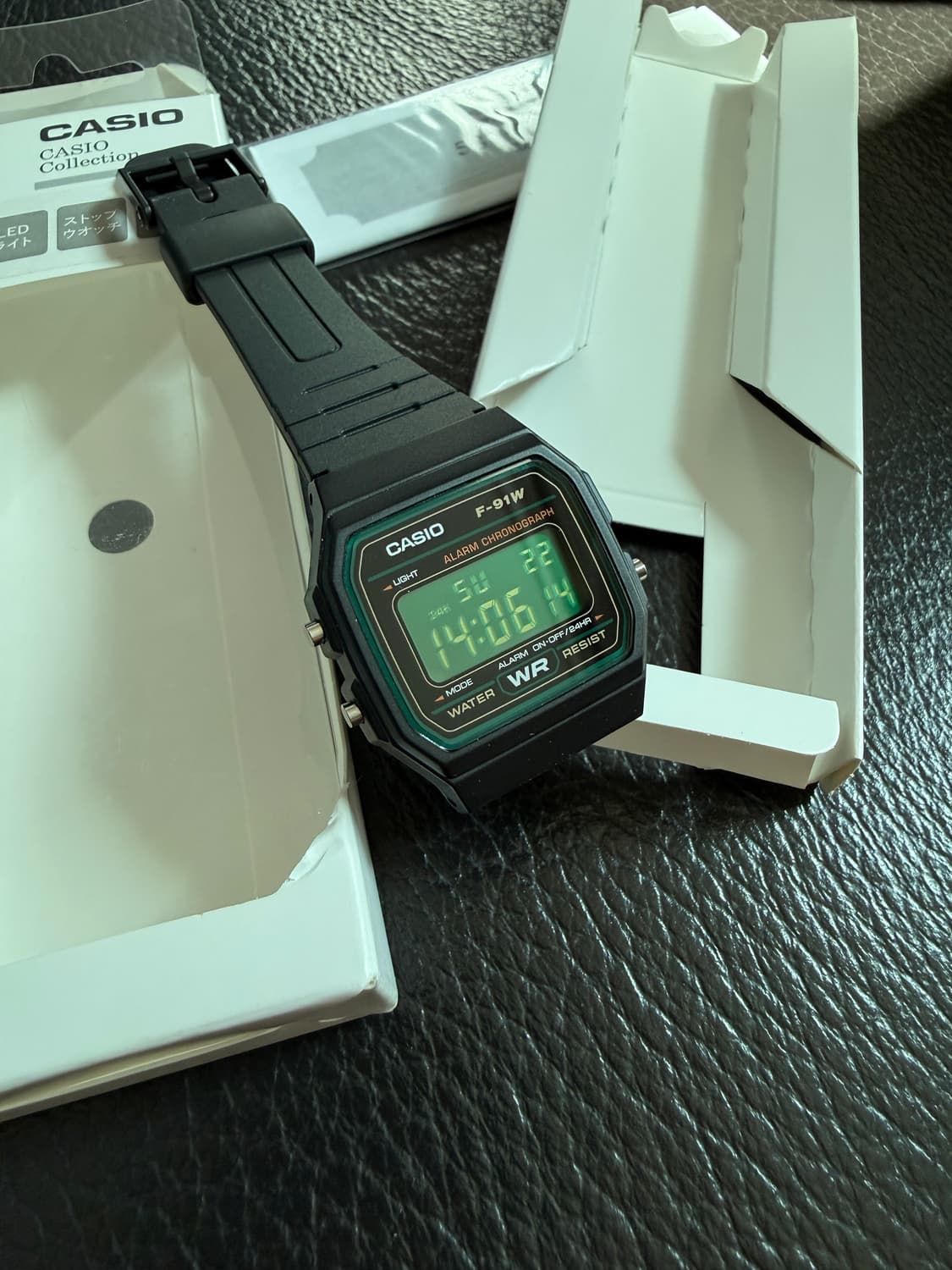 카시오 F91W 그린 리버스(반전) 커스텀 모델입니다 상품이미지5