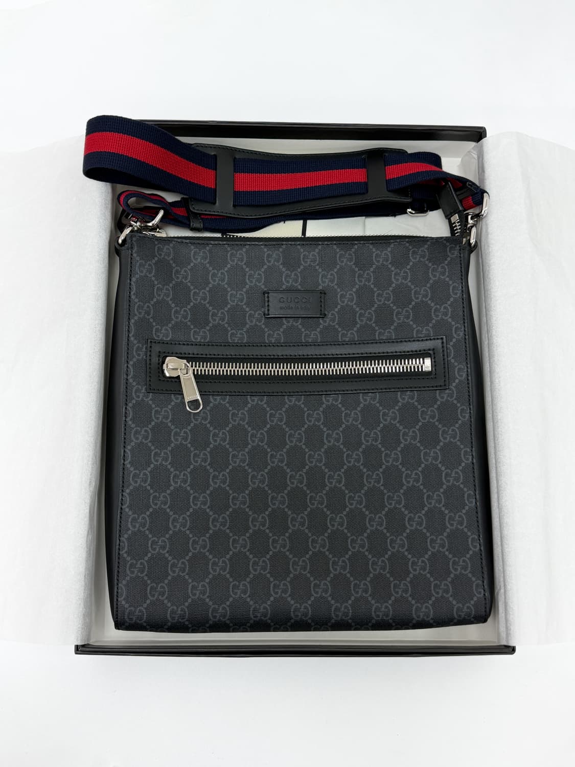 구찌 GG 수프림 웹 스트랩 메신저 크로스백 상품이미지3