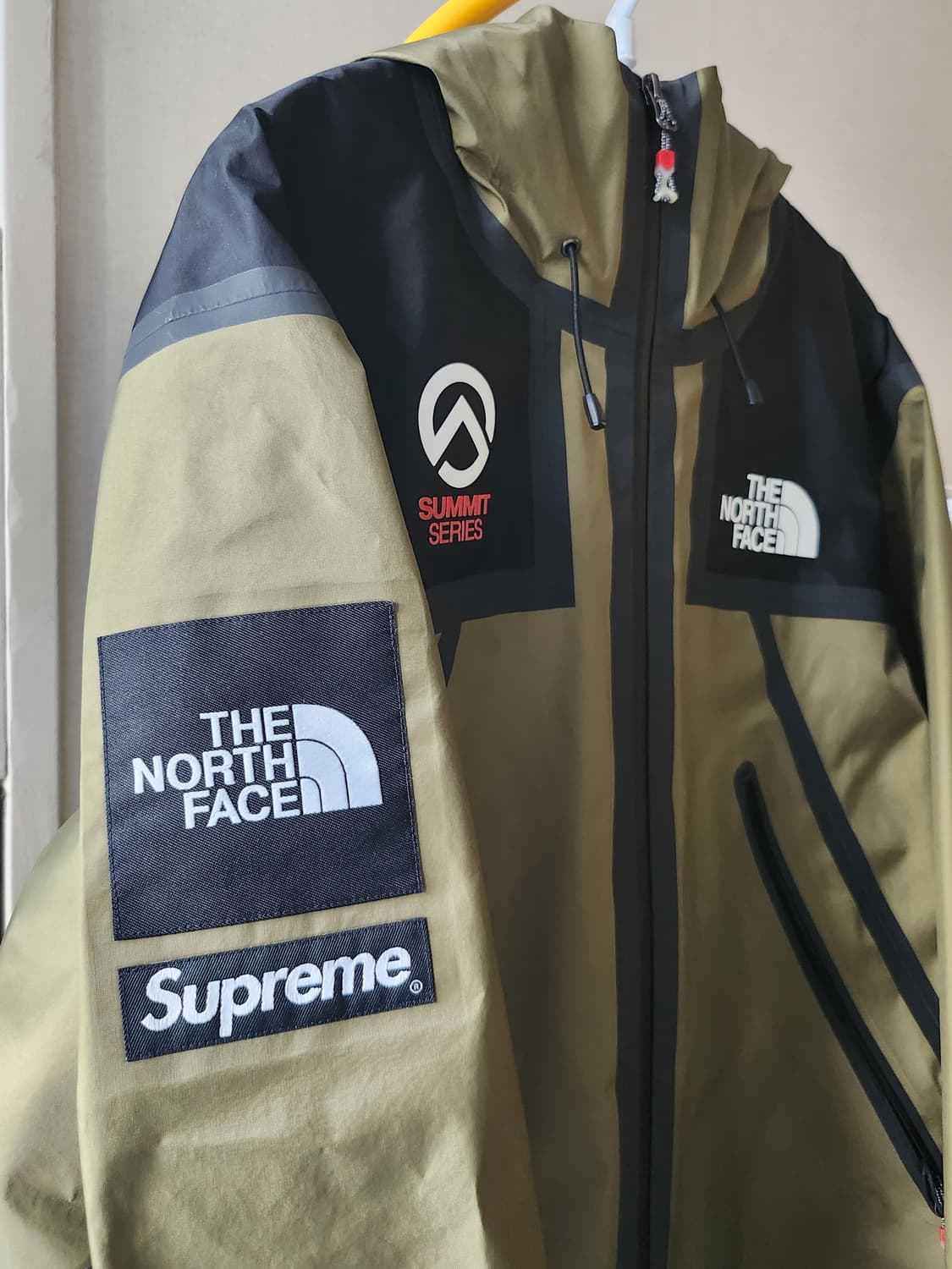 슈프림 x 노스페이스  테이프 심 자켓 올리브  상품이미지2