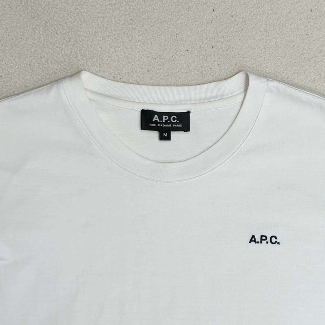 A.P.C. 마이크로로고 크롭 반팔티 M 상품이미지3