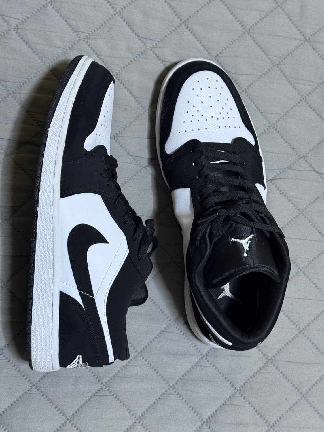 (1회실내착용) 21-22 나이키 에어조던 1 로우 블랙화이트 275 상품이미지1