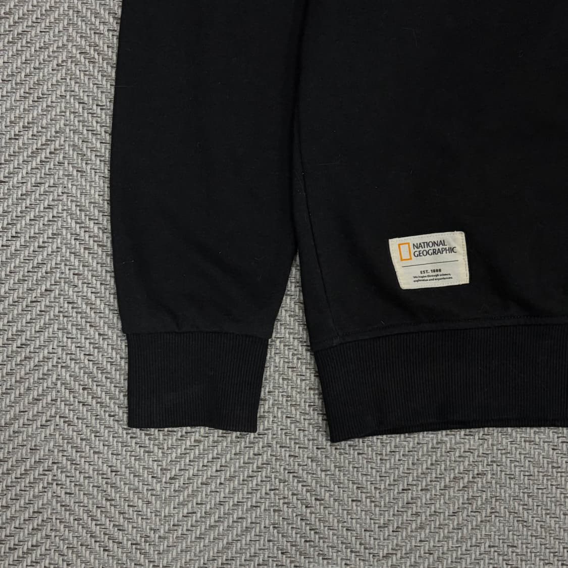 내셔널지오그래픽 그래픽 맨투맨 v1060 상품이미지5