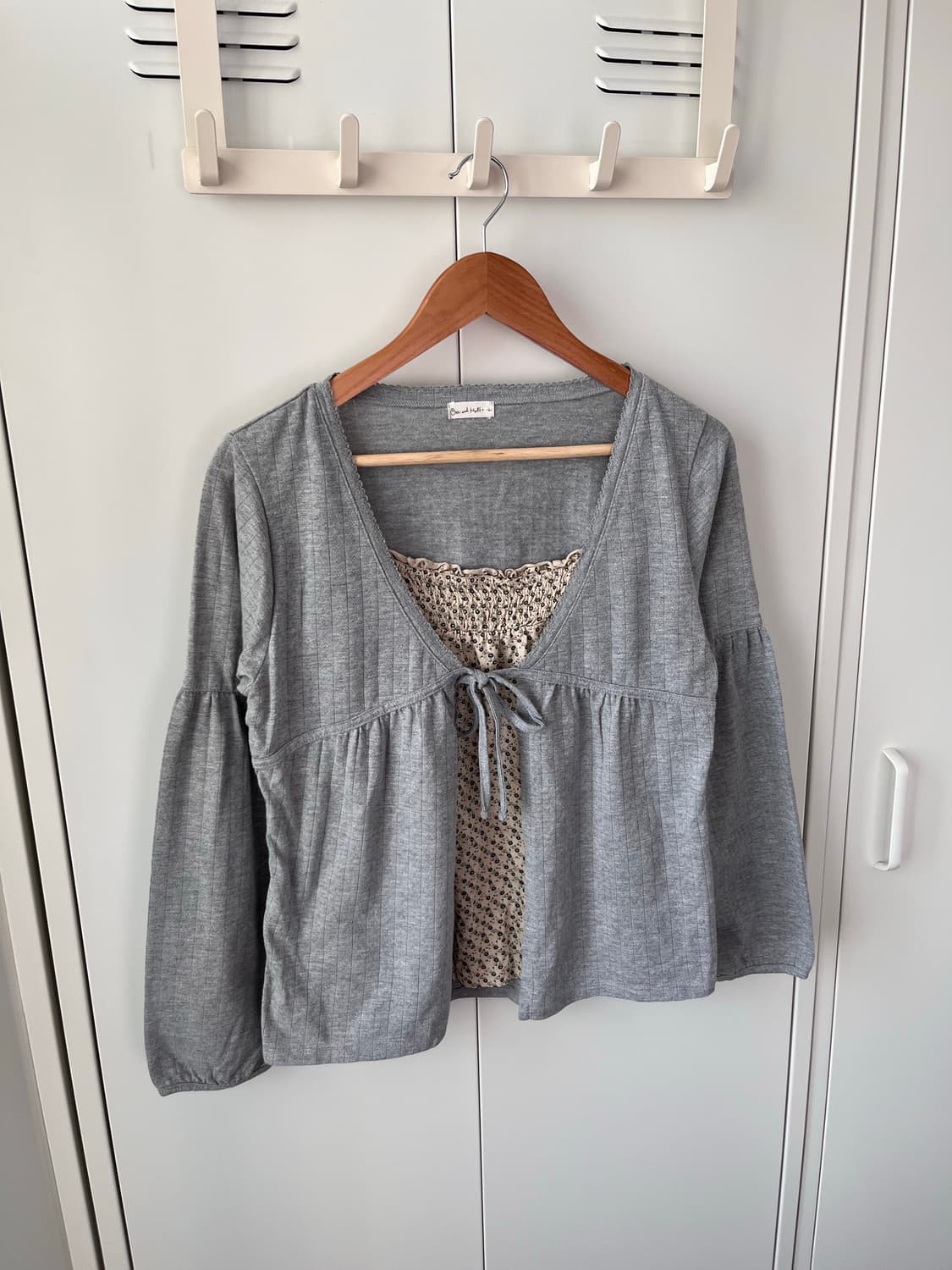 One and holf 잔꽃 바선생 레이어드 티셔츠 상품이미지5